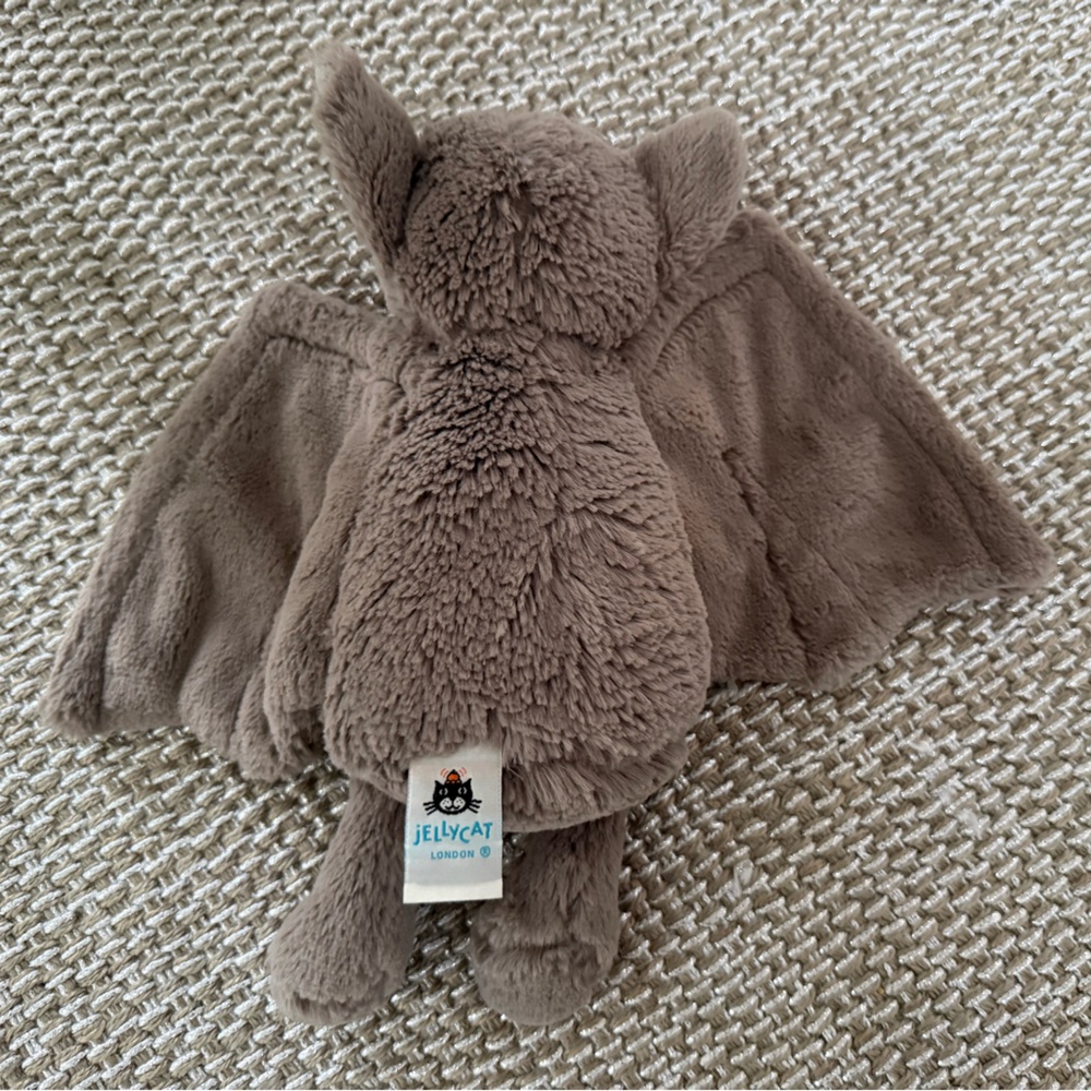 Retired Jellycat Bashful Bat Medium - Picture 2 of 4